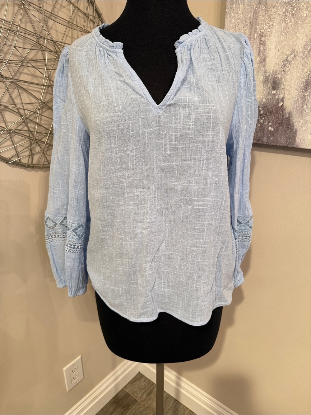 Lovestitch Light Blue Women's V-Neck Peasant Blouse size small